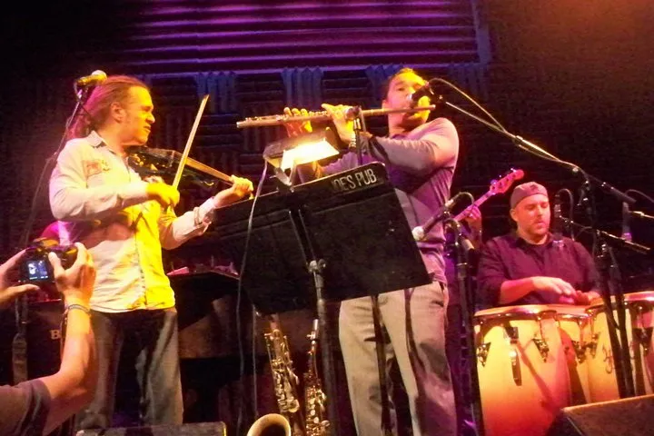Jay Rodriguez Sierra: With violinist Alfredo de la Fe.